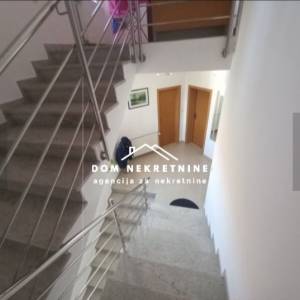 PRODAJE SE STAMBENO POSLOVNA KATNICA