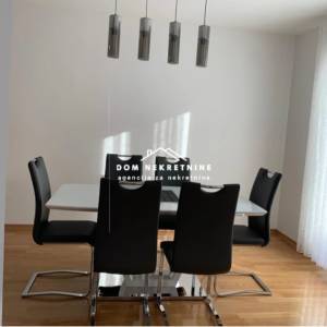 PRODAJE SE STAN U MAKARSKOJ