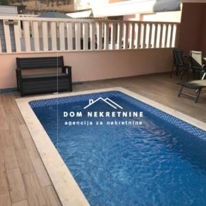 PRODAJE SE STAN U MAKARSKOJ