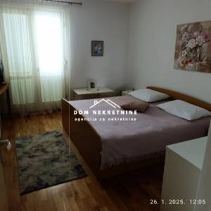 PRODAJE SE STAN U MAKARSKOJ