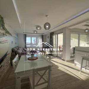 PRODAJE SE STAN U MAKARSKOJ