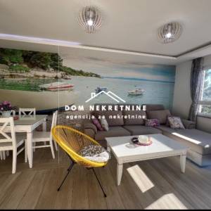 PRODAJE SE STAN U MAKARSKOJ