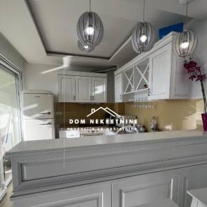 PRODAJE SE STAN U MAKARSKOJ