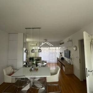 PRODAJE SE STAN U RETFALI