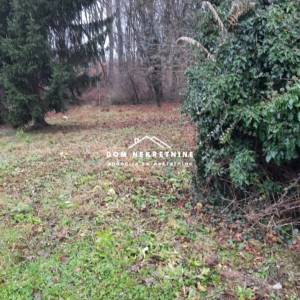 PRODAJE SE ZEMLJIŠTE U ZAGREBU JAZBINE