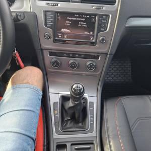 PRODAJEM GOLF 7 , KARAVAN 2016g