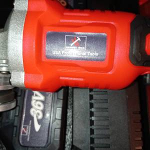 Prodajem kutnu brusilicu