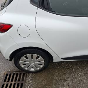 Prodajem navedeni auto