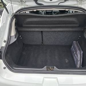 Prodajem navedeni auto