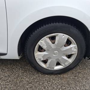 Prodajem navedeni auto