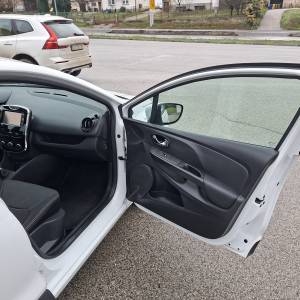 Prodajem navedeni auto