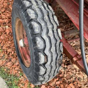 Prodajem prikolicu zvijezda nasice