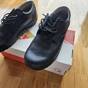 Radne cipele Viko broj 45 Nove