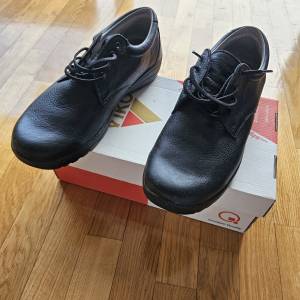 Radne cipele Viko broj 45 Nove