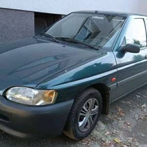 Renault megane II, ford escort, mazda 323f, chevrolet spark, polo...