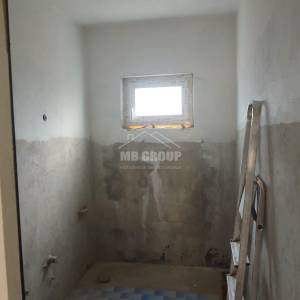 SAMOSTOJEĆA KUĆA ZA RENOVACIJU, MIRNA I TIHA POZICIJA, KAKMA – BIOGRAD