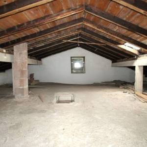 Stan Rijeka 200m(etaža + visoko potkrovlje)