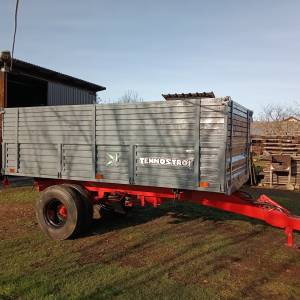 Tehnostroj prikolica