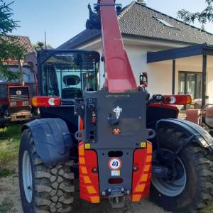 teleskopski utovarivač massey ferguson -bobcat 7m