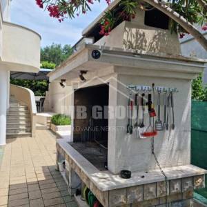 TOP PONUDA! LUKSUZAN APARTMAN U PRIVATNOJ VILI (E4), 2. KAT – KOŽINO