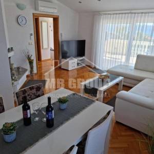 TOP PONUDA! LUKSUZAN APARTMAN U PRIVATNOJ VILI (E4), 2. KAT – KOŽINO