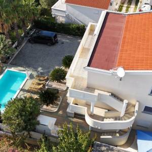 TOP PONUDA! LUKSUZAN APARTMAN U PRIVATNOJ VILI (E4), 2. KAT – KOŽINO