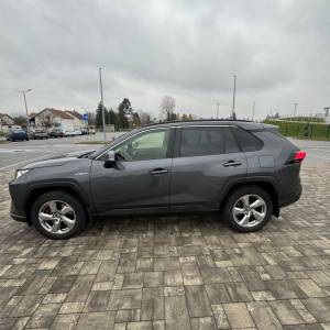Toyota RAV 4 2,5 benzin-hibrid 4×4, 99,000km