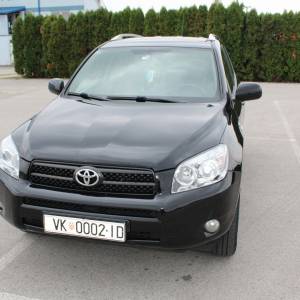 TOYOTA RAV 4