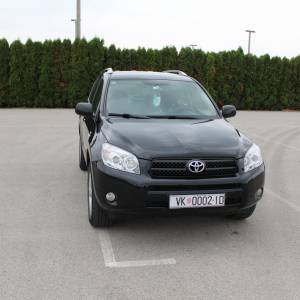 TOYOTA RAV 4