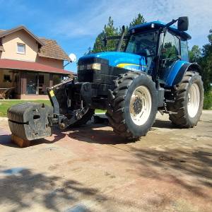 Traktor New Holand TM 155