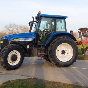 Traktor New Holand TM 155