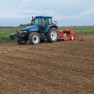 Traktor New Holand TM 155