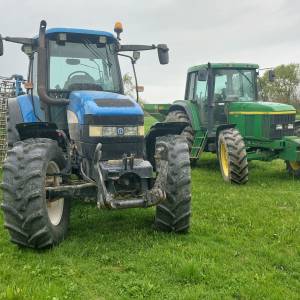 Traktor New Holand TM 155