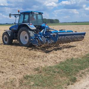 Traktor New Holand TM 155