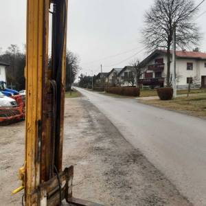 traktorski viljuškar