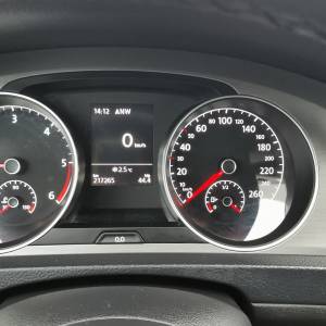 VW GOLF 7 VARIANT VII 1.6 TDI 105ksFULL OPREMANOVE GUMEMASAŽA8900€