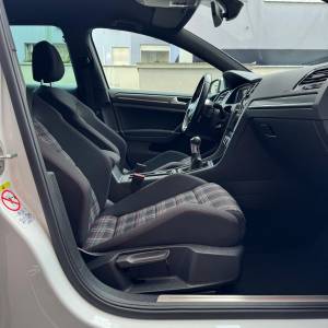 VW GOLF 7.5 GTi //54tkm//prvi vlasnik//HR auto//tvorničko stanje//