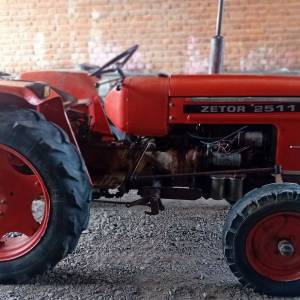 Zetor 2511