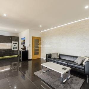 APARTMAN S 2 SPAVAĆE SOBE, 1. RED OD MORA - POGLED NA MORE, VIR