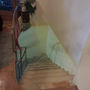 Brdovec - D.Laduč, posl. - stamb. objekt, dva 3-sobna stana, 2 garaže