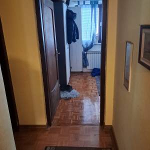 Brdovec - D.Laduč, posl. - stamb. objekt, dva 3-sobna stana, 2 garaže