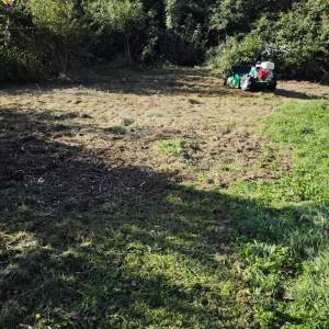 Čišćenje zaraslih zemljišta, krčenje parcela, košnja travnjaka