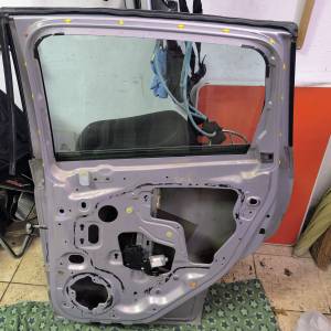 Ford Cmax desna zadnja vrata