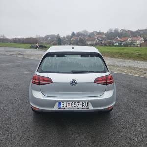 GOLF E-GOLF (ODRZAVAN) MOZE ZAMJENA