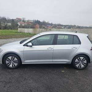 GOLF E-GOLF (ODRZAVAN) MOZE ZAMJENA