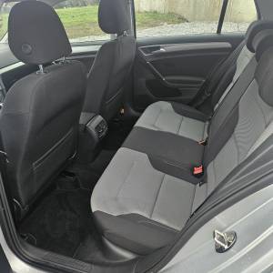 GOLF E-GOLF (ODRZAVAN) MOZE ZAMJENA