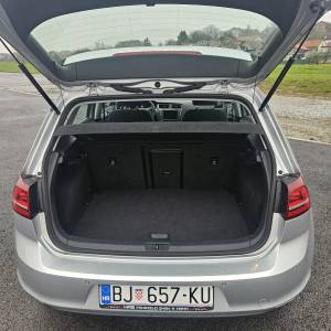 GOLF E-GOLF (ODRZAVAN) MOZE ZAMJENA