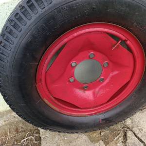 Gume i felge 4 kom 7.50 20cola