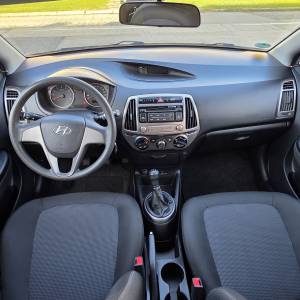 HYUNDAI I20------PRVI VLASNIK SAMO 109TKM------