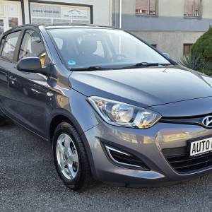 HYUNDAI I20------PRVI VLASNIK SAMO 109TKM------
